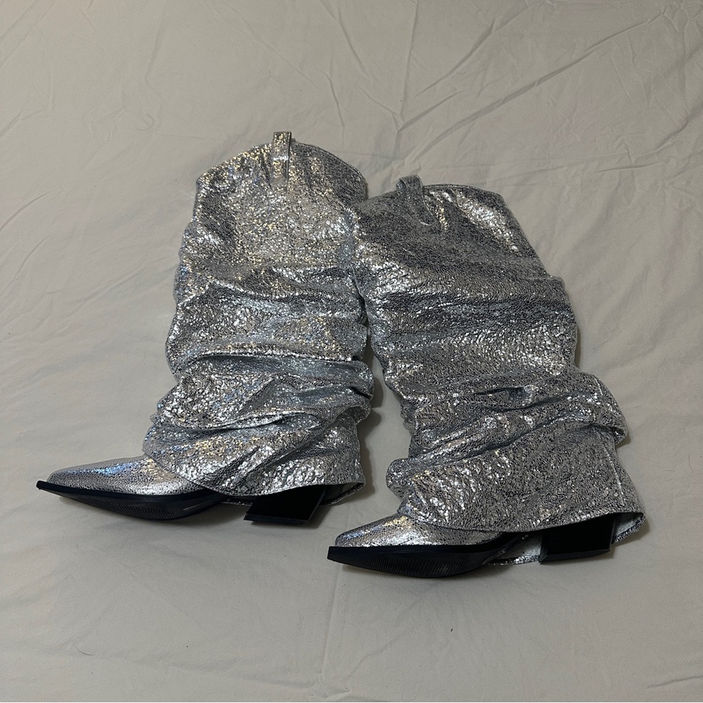 Azalea Wang Shawnee Silver foldover slouch boot